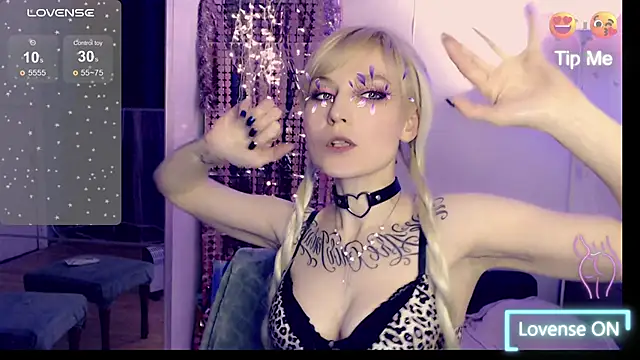 mischellemeow13 online show from 22, 12, 2024