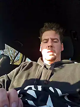 Titanhoott online show from 27, 12, 2024