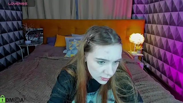 Lesi Moonie01 online show from 12, 9, 2025