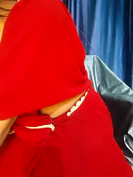 Snapshot of Lufi_2 chatting on 12, 10, 2025 Lufi 2 online show from 12, 10, 2025