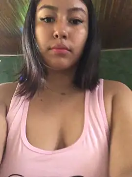 EmmaRossem online show from 2, 1, 2025