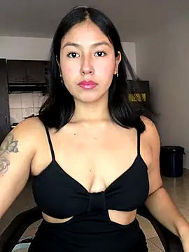 EmmaRossem online show from 6, 10, 2025