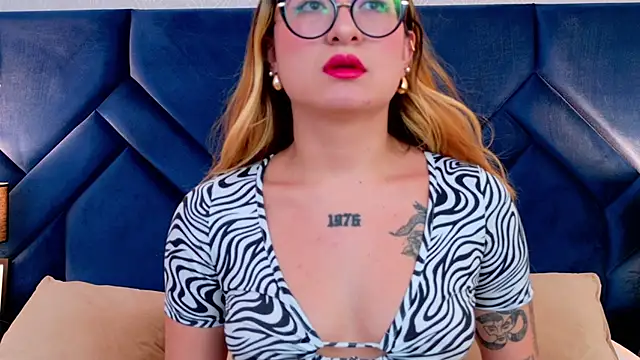 Snapshot of AmbarSantany chatting on 29, 11, 2025 AmbarSantany online show from 29, 11, 2025