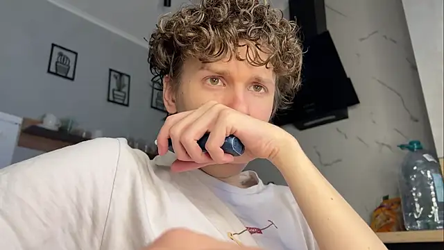 alyx garden online show from 28, 2, 2026