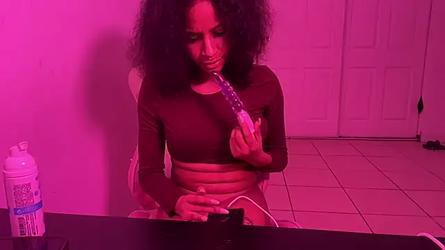 Snapshot of shandiloveslemonss chatting on 10, 9, 2025 shandiloveslemonss online show from 10, 9, 2025