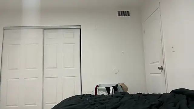 Snapshot of shandiloveslemonss chatting on 9, 10, 2025 shandiloveslemonss online show from 9, 10, 2025