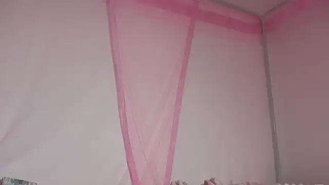 Snapshot of shandiloveslemonss chatting on 17, 11, 2025 shandiloveslemonss online show from 17, 11, 2025