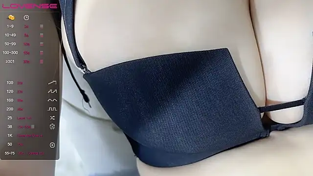 mimi2303 online show from 26, 12, 2024