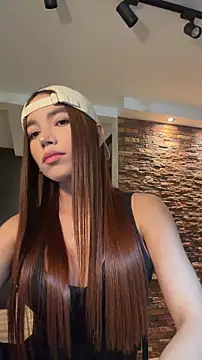 carolynnetrujillo online show from 15, 4, 2026