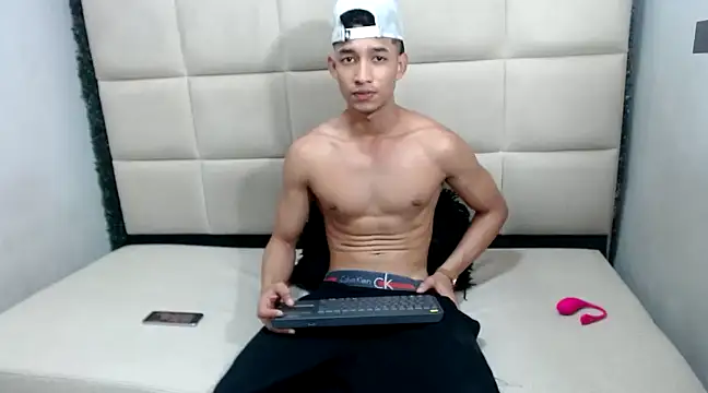 Snapshot of jose_sexycumm chatting on 24, 12, 2024 jose sexycumm online show from 24, 12, 2024