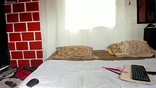 Snapshot of Kimandyuk chatting on 11, 11, 2025 Kimandyuk online show from 11, 11, 2025