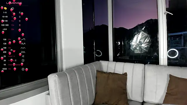 Snapshot of Megan_Lim chatting on 17, 1, 2025 Megan Lim online show from 17, 1, 2025