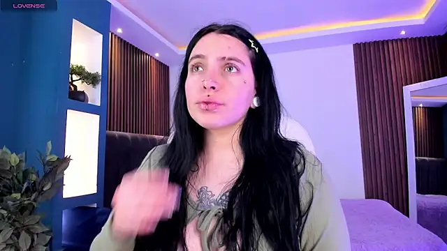 Snapshot of Lucy_Smith2 chatting on 14, 2, 2025 Lucy Smith2 online show from 14, 2, 2025