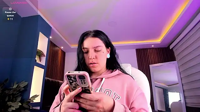 Snapshot of Lucy_Smith2 chatting on 26, 2, 2025 Lucy Smith2 online show from 26, 2, 2025