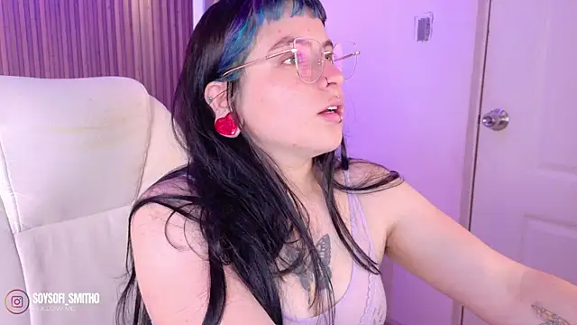 Lucy Smith2 online show from 11, 4, 2026