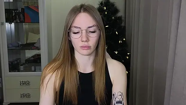 littlevildevil online show from 12, 12, 2024