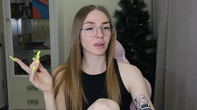 littlevildevil online show from 28, 12, 2024