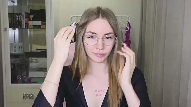 littlevildevil online show from 29, 1, 2025