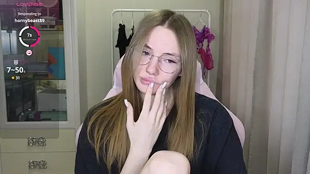 littlevildevil online show from 10, 3, 2025