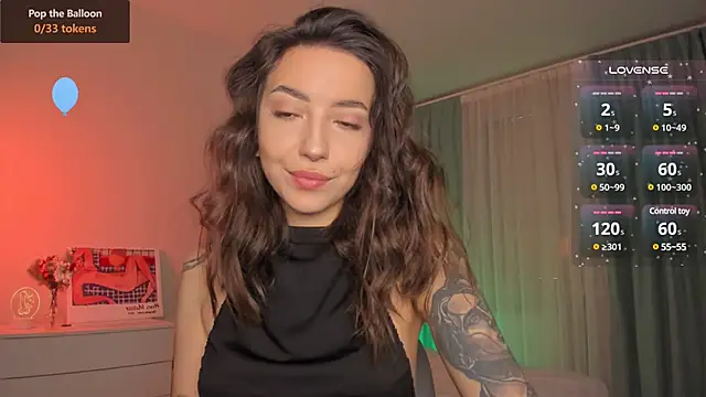Snapshot of Oh_My_Dianee chatting on 10, 12, 2024 Oh My Dianee online show from 10, 12, 2024