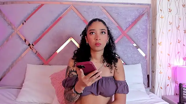  lanna jhonson  online show from 1, 2, 2025