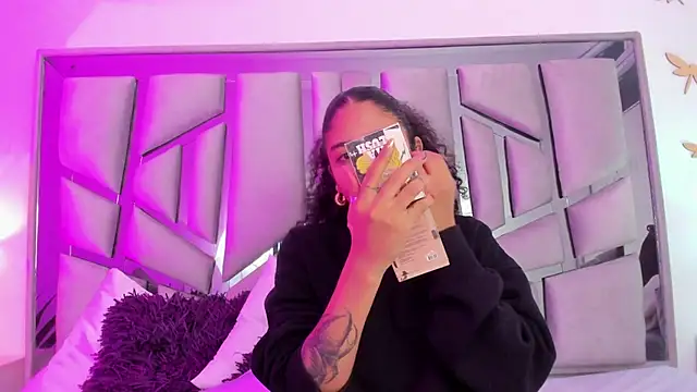  lanna jhonson  online show from 21, 3, 2025