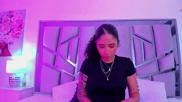  lanna jhonson  online show from 22, 3, 2025