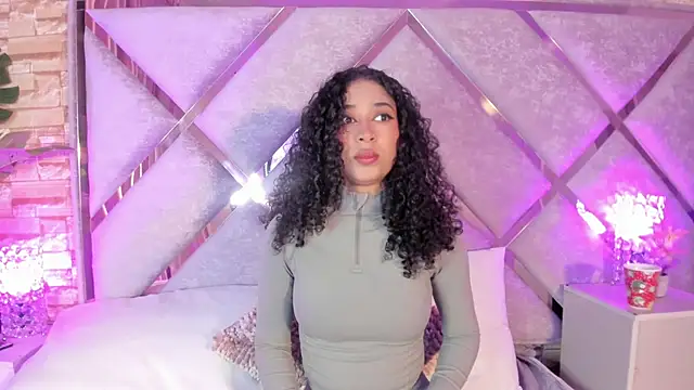  lanna jhonson  online show from 23, 9, 2025