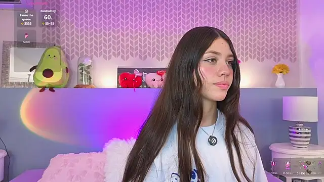 Snapshot of CheryelFox chatting on 10, 7, 2026 CheryelFox online show from 10, 7, 2026