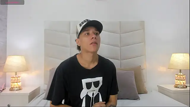 Snapshot of Buda_and_Cataleya_ chatting on 17, 3, 2025 Buda and Cataleya online show from 17, 3, 2025