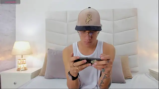 Snapshot of Buda_and_Cataleya_ chatting on 22, 3, 2025 Buda and Cataleya online show from 22, 3, 2025