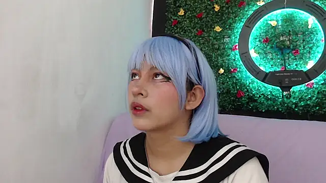 Nelly azumi online show from 17, 1, 2025