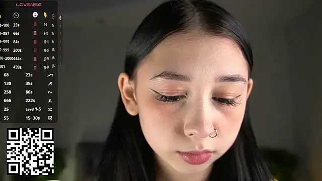 AislyEmbury online show from 8, 11, 2025