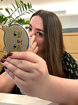 Snapshot of Sophie_Eaton chatting on 1, 11, 2025 Sophie Eaton online show from 1, 11, 2025