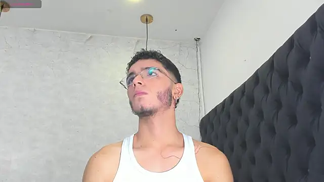 Ian Castillo  online show from 13, 2, 2025