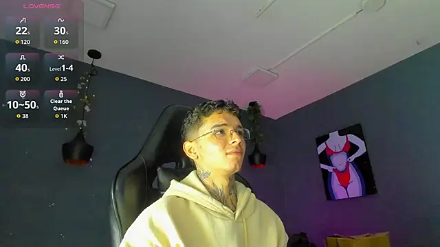 Ian Castillo  online show from 30, 9, 2025