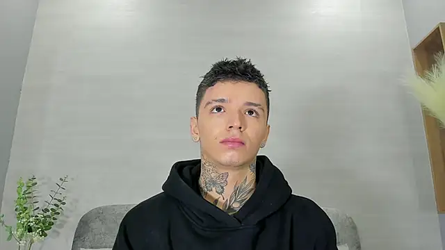 Ian Castillo  online show from 23, 5, 2026