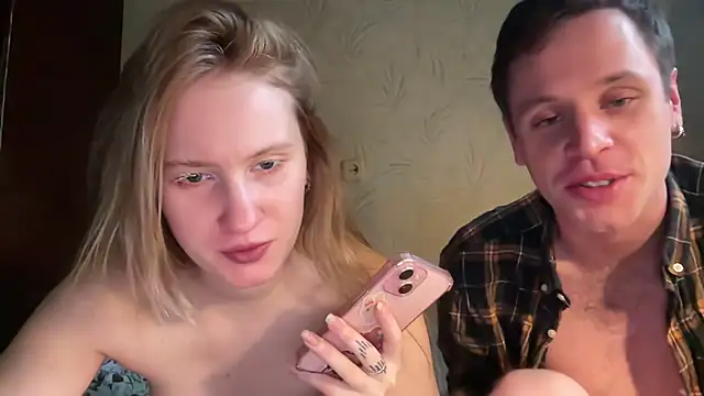 Snapshot of saint_cat25 chatting on 4, 12, 2024 saint cat25 online show from 4, 12, 2024