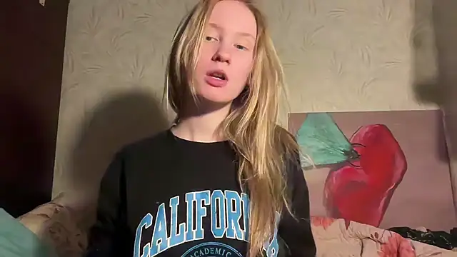 Snapshot of saint_cat25 chatting on 8, 12, 2024 saint cat25 online show from 8, 12, 2024