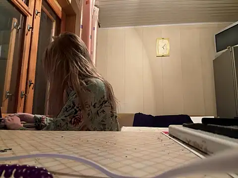 Snapshot of saint_cat25 chatting on 6, 1, 2025 saint cat25 online show from 6, 1, 2025