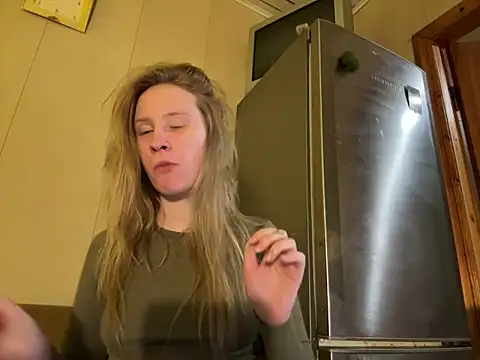 Snapshot of saint_cat25 chatting on 11, 1, 2025 saint cat25 online show from 11, 1, 2025