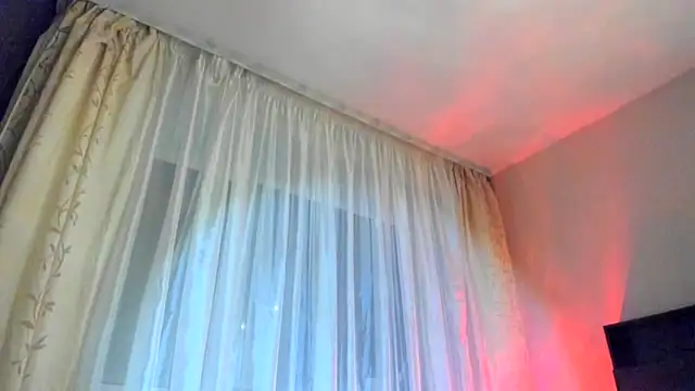 Snapshot of saint_cat25 chatting on 15, 10, 2025 saint cat25 online show from 15, 10, 2025