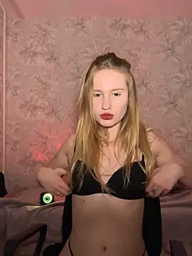 Snapshot of saint_cat25 chatting on 22, 11, 2025 saint cat25 online show from 22, 11, 2025