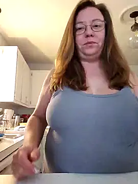 MsShelby40 online show from 4, 2, 2025