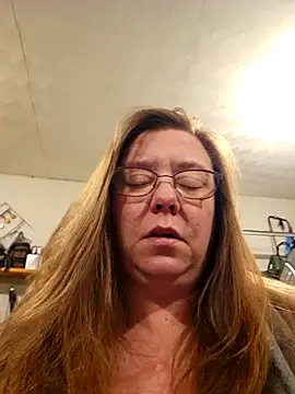 MsShelby40 online show from 3, 12, 2025