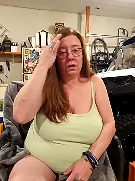 MsShelby40 online show from 16, 12, 2025