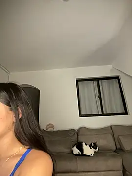 MollySanders    online show from 27, 1, 2025