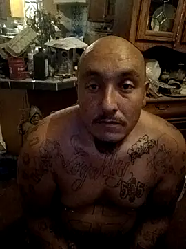 Snapshot of wilsons12 chatting on 6, 11, 2025 wilsons12 online show from 6, 11, 2025