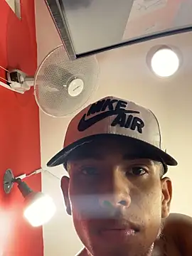 Snapshot of Hotkoljeixxx chatting on 26, 11, 2025 Hotkoljeixxx online show from 26, 11, 2025