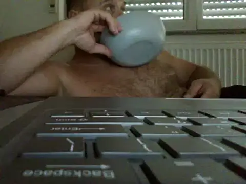 Snapshot of FROL83 chatting on 14, 7, 2026 FROL83 online show from 14, 7, 2026